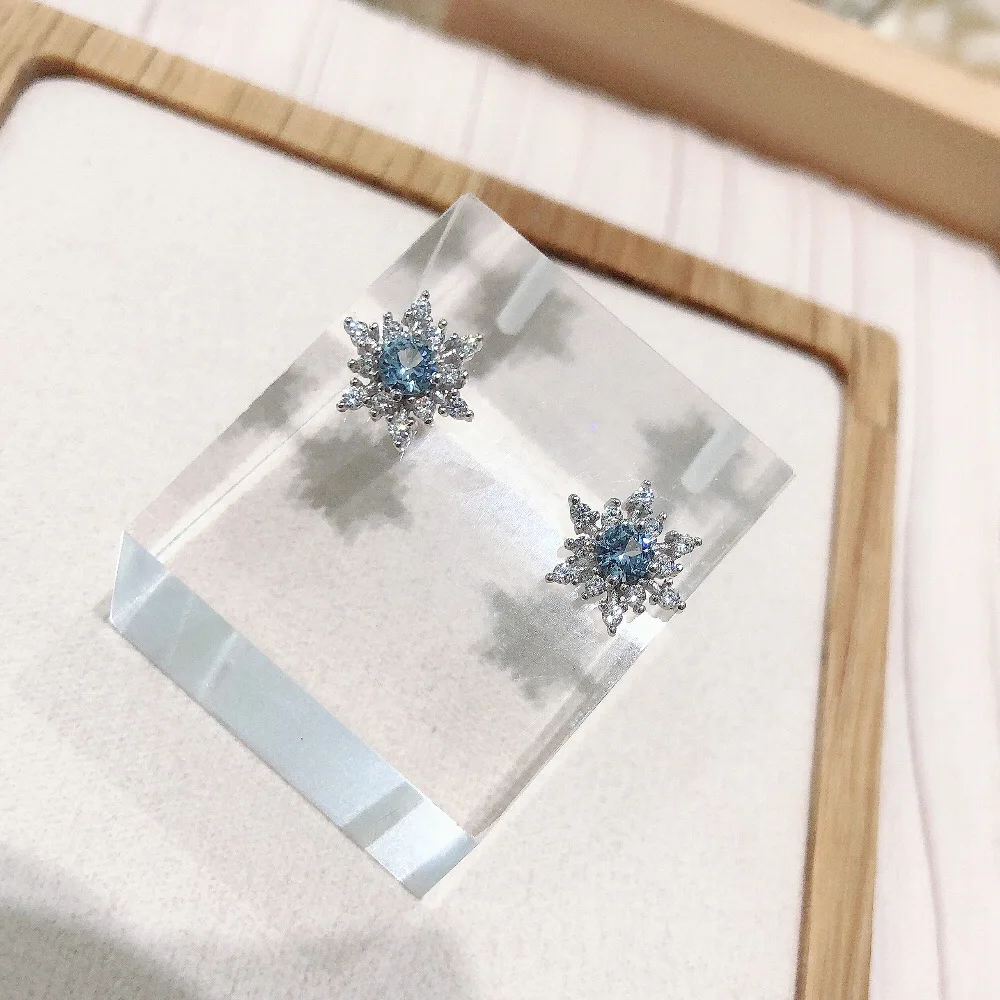 Silver Snowflake Zircon Stud Earrings - Image 4