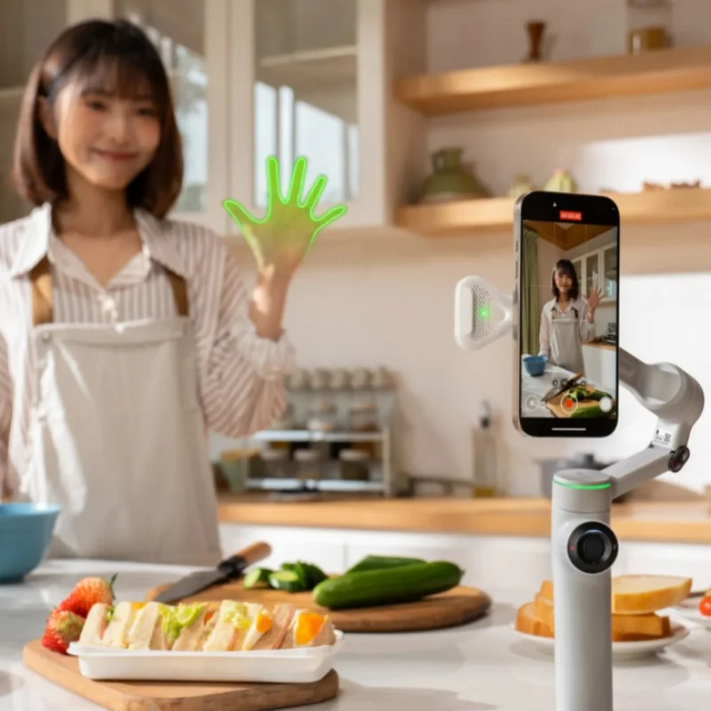 Insta360 Flow 2 Pro AI Tracking Module with Fill Light - Image 4